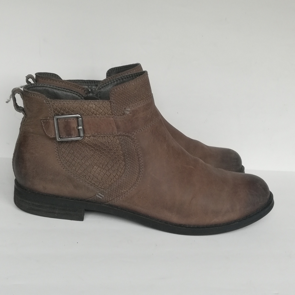 Abeo B.I.O System Yana Zip Up Leather Ankle Boots